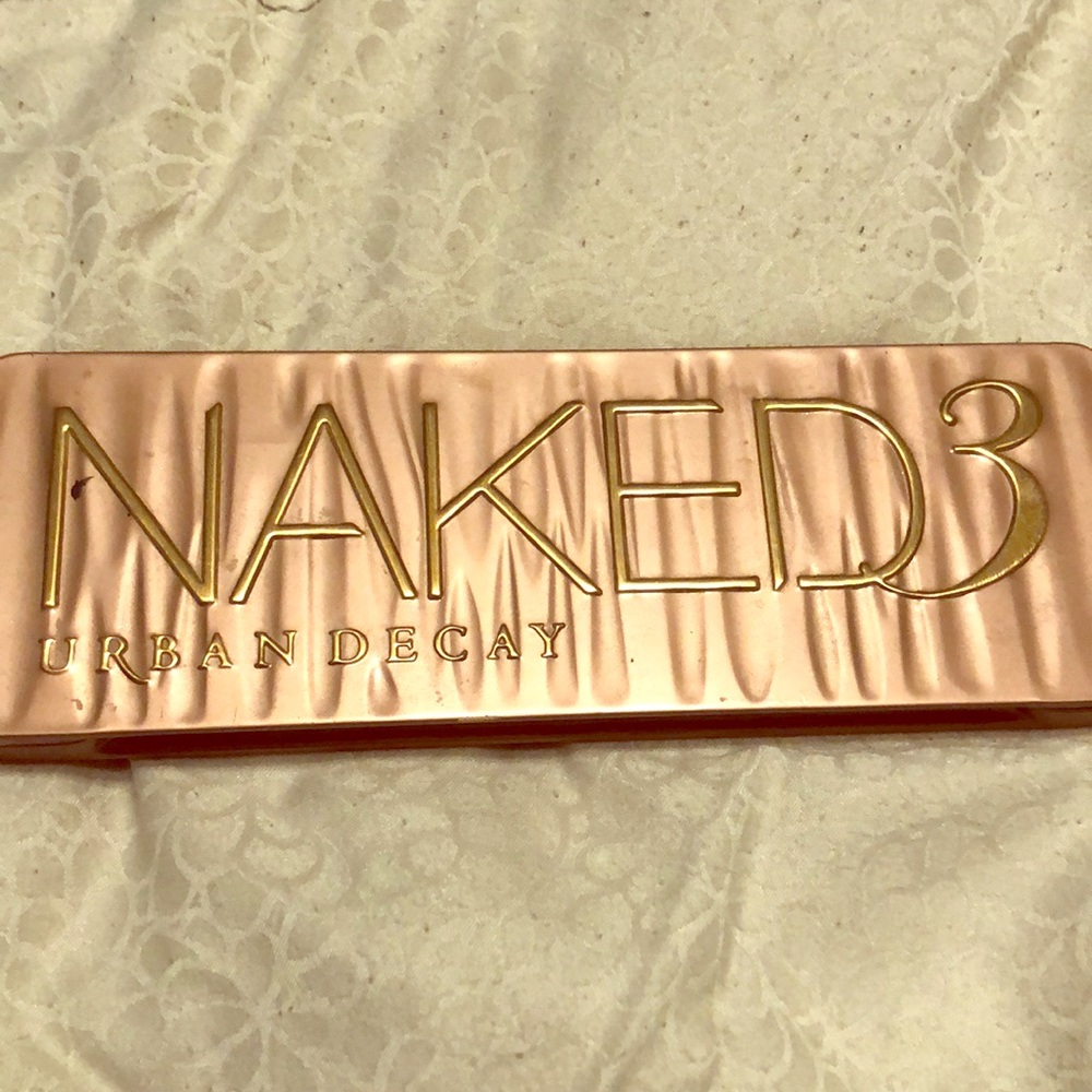 Naked 3 Eyeshadow palette